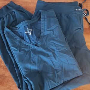 MedCouture Touch Scrub Set